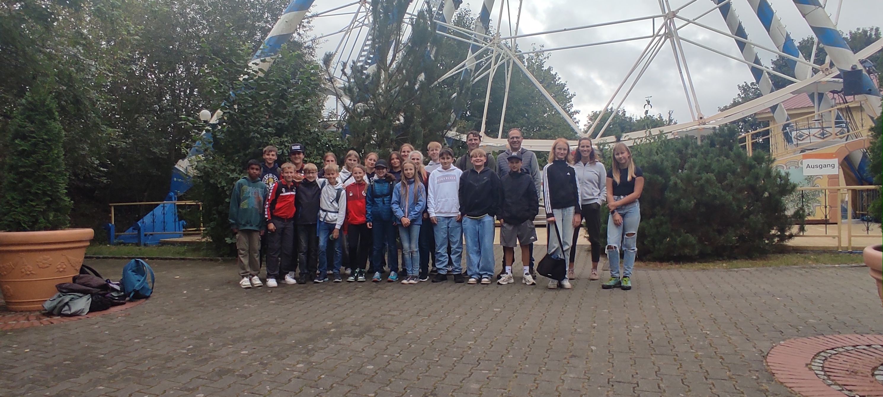Gemeinde Raisting - Ferienprogramm, Ausflug zum Skyline Park
